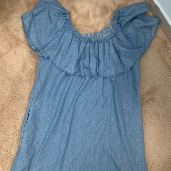 Jean styled dress with ruffles in the neckline - Picture 1 of 2
